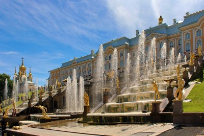 Из Петербурга в Петергоф на весь день в формате «Всё включено» с трансфером и билетами