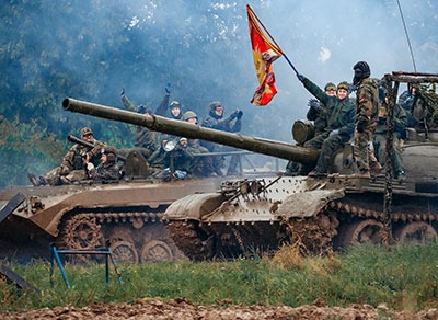 Бизнес-встреча на танковом полигоне в Подмосковье