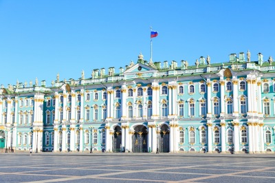 Автобусная экскурсия по Петербургу с посещением Эрмитажа (всё включено)