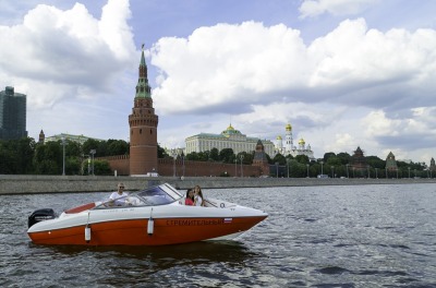 Большое путешествие по Москве-реке на катере
