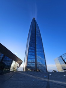 От Дворцовой площади — до Лахты