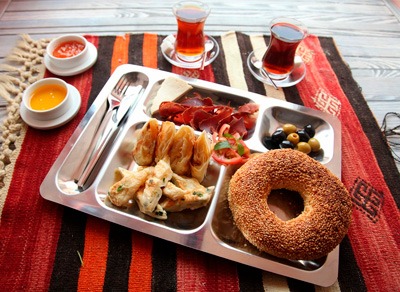 Изысканный завтрак на двоих с аутентичными блюдами и атмосферой