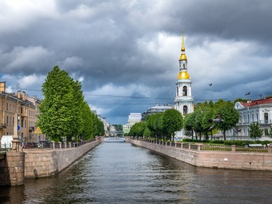 По Петербургу на автомобиле!