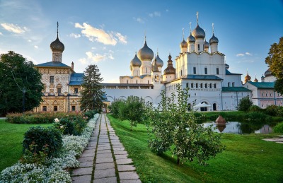 Почувствовать себя купцом, боярином и князем: монастыри, царские палаты, русская кухня
