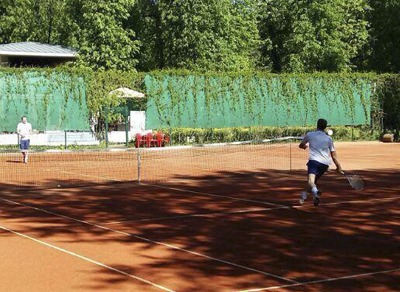 Открытые теннисные корты для всех желающих в Москве