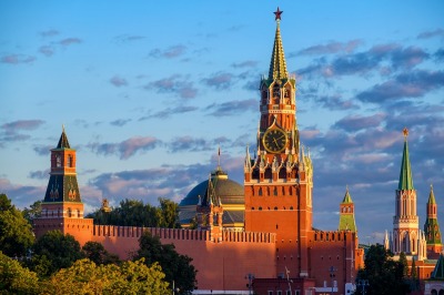 Сквозь века вокруг Кремля: экскурсия в мини-группе для детей и взрослых