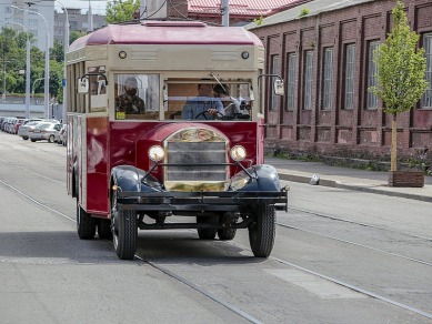 Экскурсия по Санкт-Петербургу на ретро-автобусе