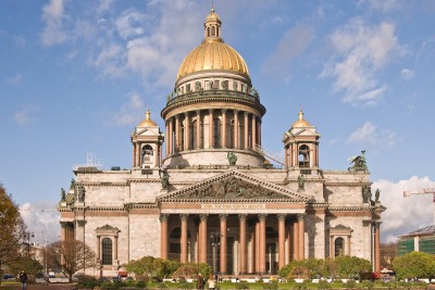 По главным местам Петербурга