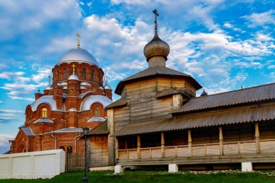Свияжск, Раифский монастырь и Храм всех религий